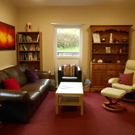 Alston Hostel بيت شباب