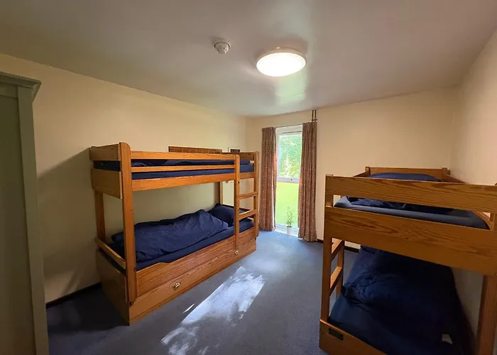 Alston Hostel بيت شباب ألستون