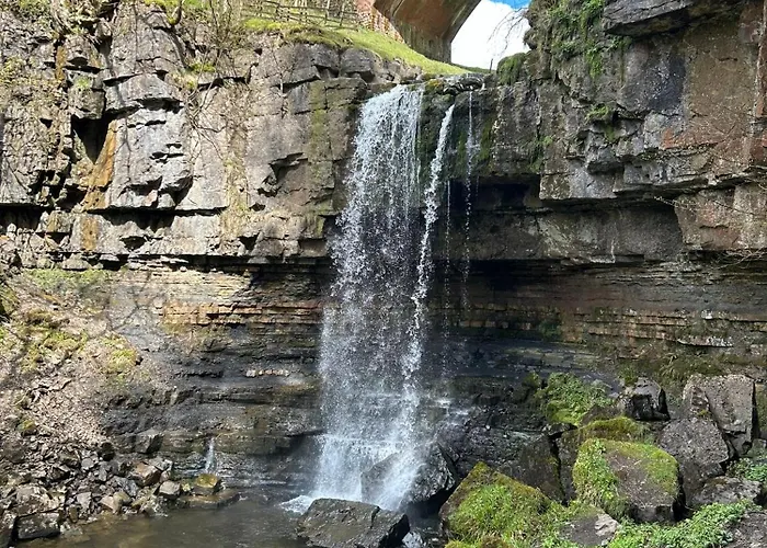 Alston Hostel ألستون